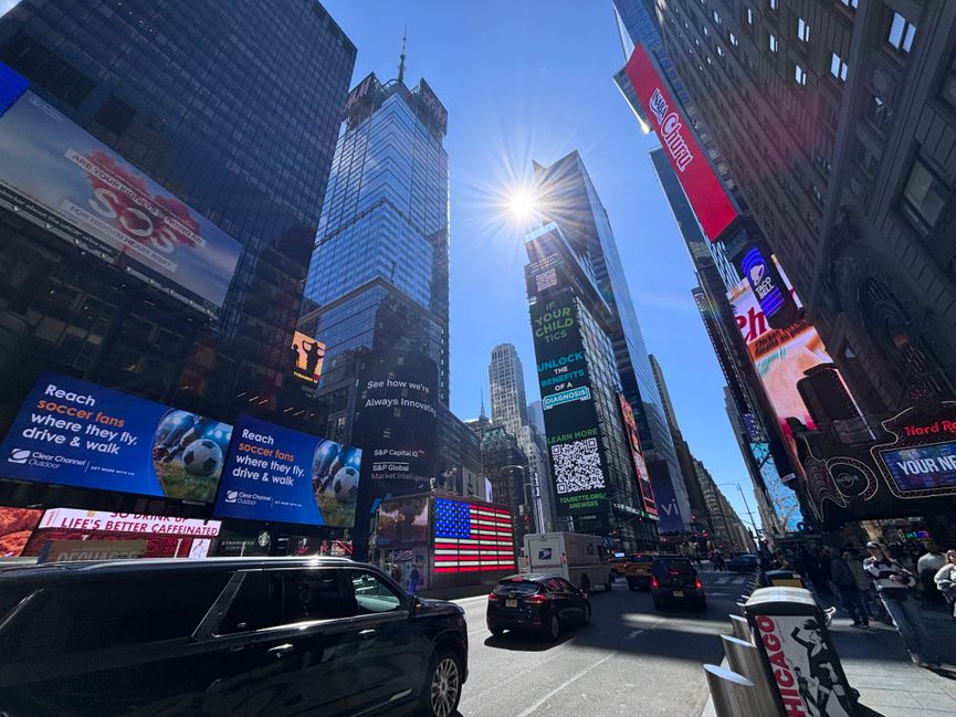 HDR LED display kontras tinggi