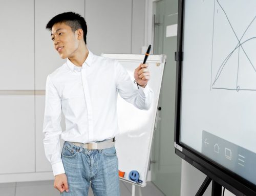 Memahami Interactive Flat Panel vs Smart TV yang Tepat Kini